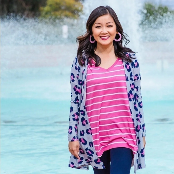 Lularoe women’s cardigan Medium duster top knit Caroline pineapple blue pink - Picture 8 of 10